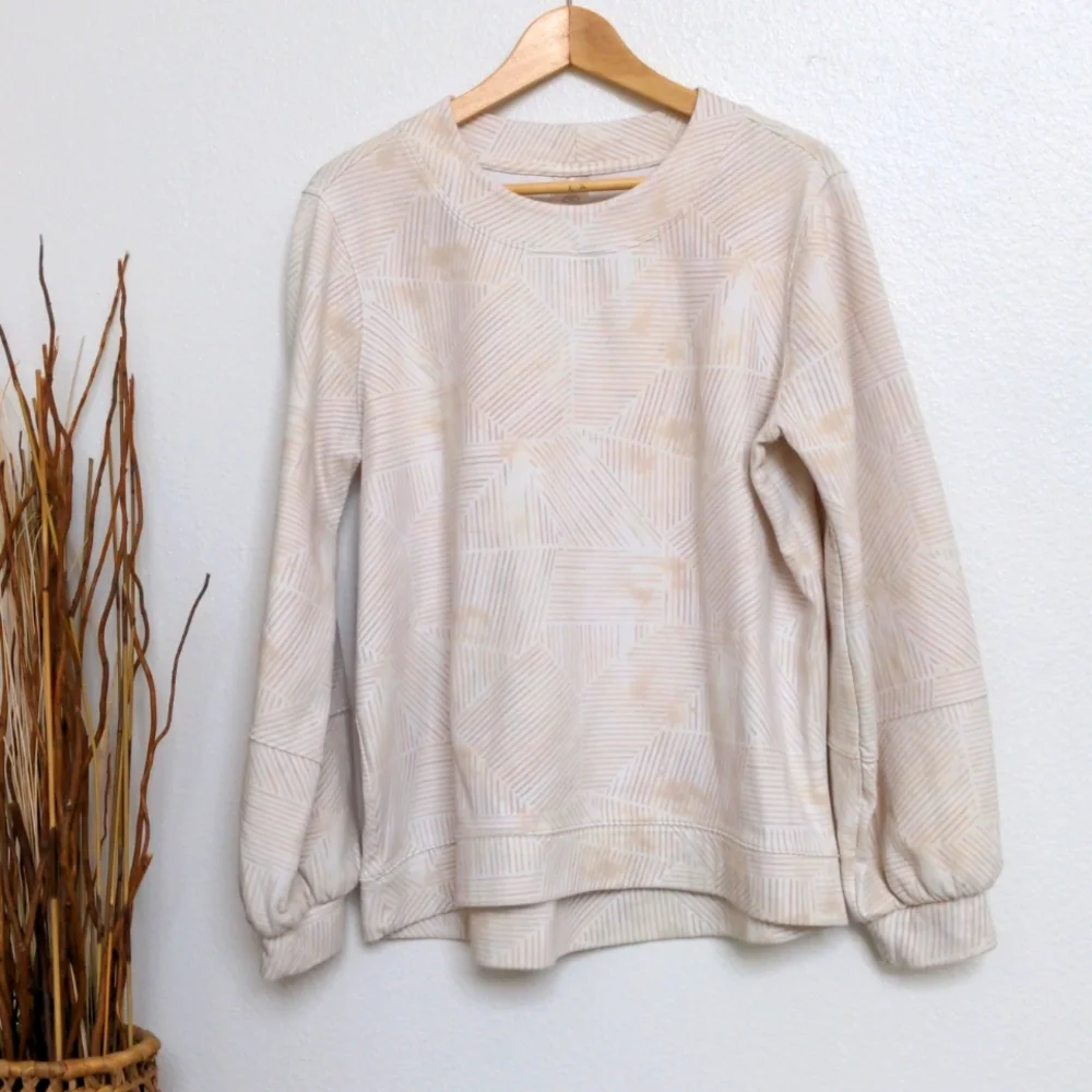 ⭐ Calla Pullover - Picture 1 of 9